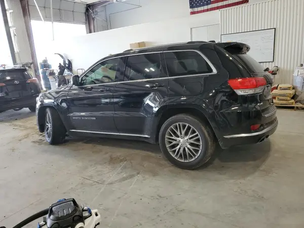 1C4RJFJT3JC332269 2018 JEEP GRAND CHEROKEE - Image 2
