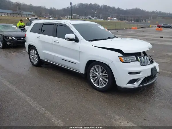 1C4RJFJT6HC847521 2017 JEEP GRAND CHEROKEE - Image 1