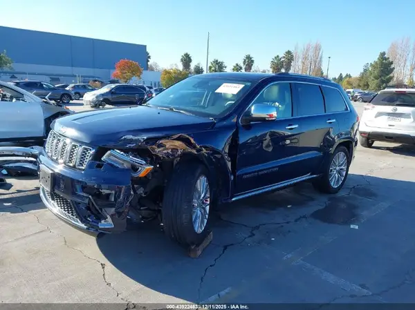 1C4RJFJT7HC783571 2017 JEEP GRAND CHEROKEE - Image 2