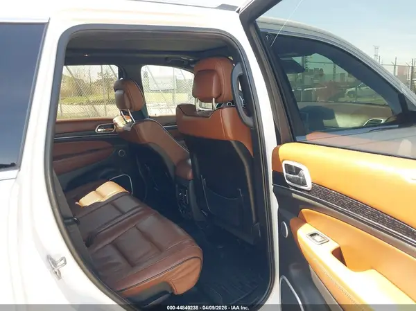 1C4RJFJT7JC165012 2018 JEEP GRAND CHEROKEE - Image 8