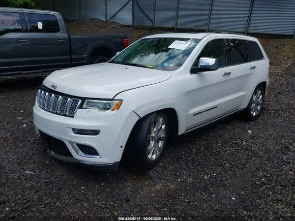 1C4RJFJT7LC438906 2020 JEEP GRAND CHEROKEE - Image 2