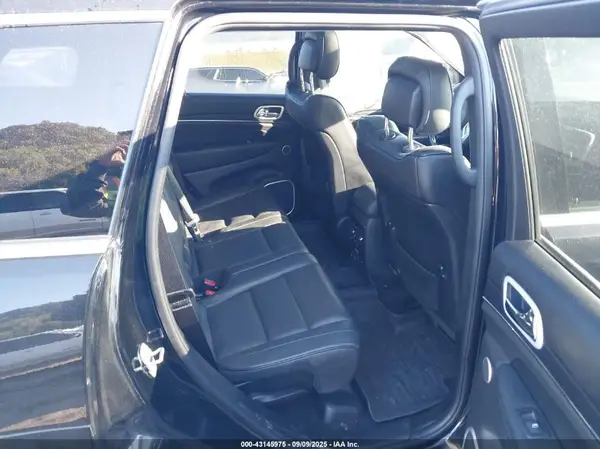 1C4RJFJT8JC252000 2018 JEEP GRAND CHEROKEE - Image 8