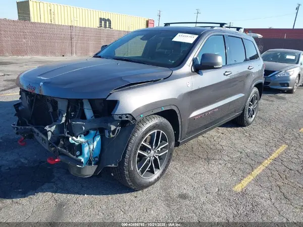 1C4RJFLG0HC613973 2017 JEEP GRAND CHEROKEE - Image 2