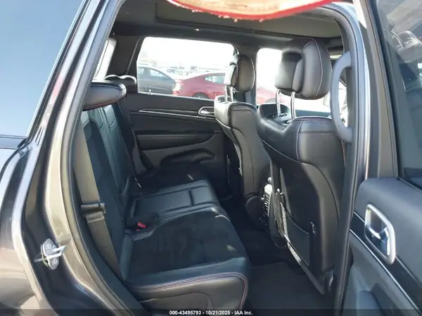 1C4RJFLG0HC613973 2017 JEEP GRAND CHEROKEE - Image 8