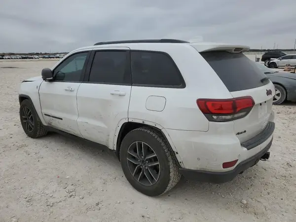 1C4RJFLG0HC631101 2017 JEEP GRAND CHEROKEE - Image 2