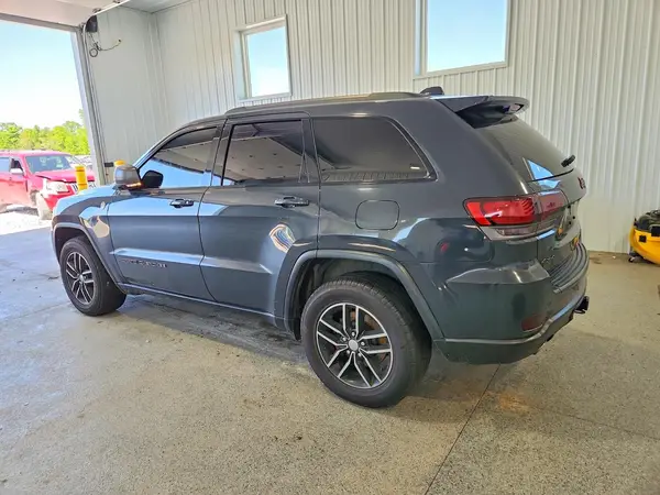 1C4RJFLG0HC768457 2017 JEEP GRAND CHEROKEE - Image 2