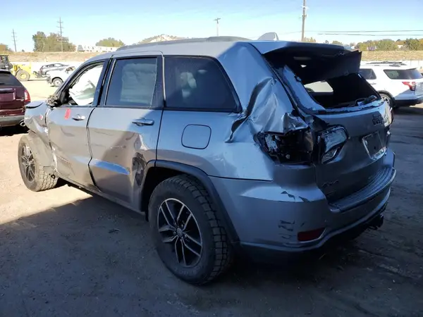 1C4RJFLG0JC113513 2018 JEEP GRAND CHEROKEE - Image 2