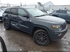 1C4RJFLG0JC135642 2018 JEEP GRAND CHEROKEE