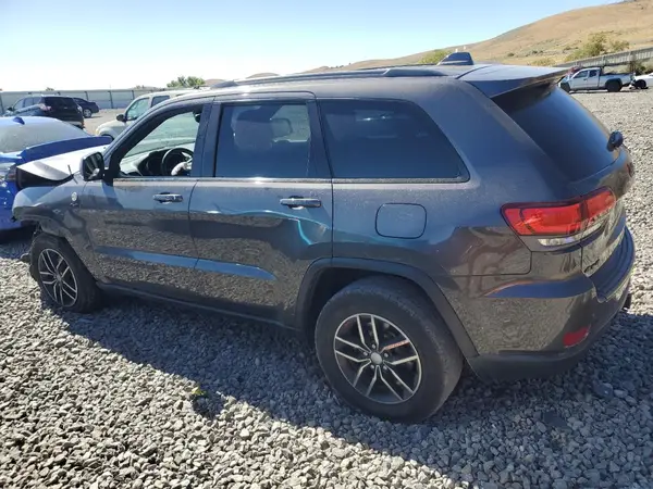 1C4RJFLG0JC137357 2018 JEEP GRAND CHEROKEE - Image 2