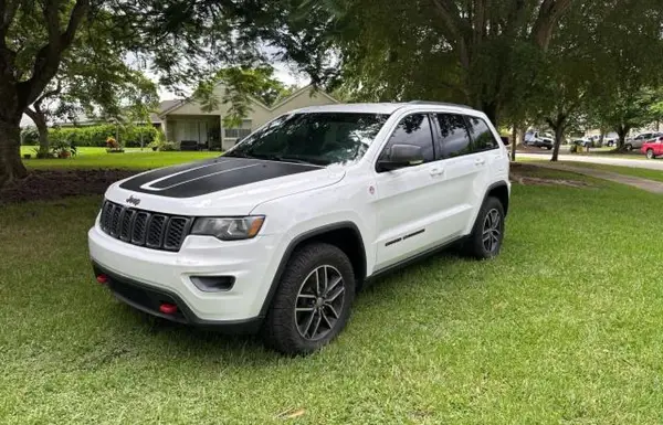 1C4RJFLG0JC221355 2018 JEEP GRAND CHEROKEE - Image 2