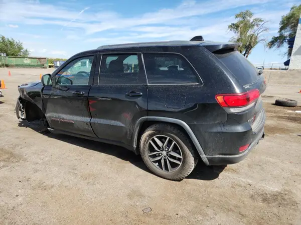 1C4RJFLG0JC250340 2018 JEEP GRAND CHEROKEE - Image 2