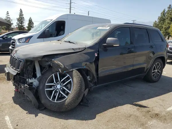 1C4RJFLG0JC488821 2018 JEEP GRAND CHEROKEE - Image 1