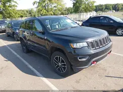 1C4RJFLG1HC688844 2017 JEEP GRAND CHEROKEE