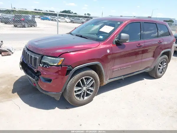 1C4RJFLG1HC800882 2017 JEEP GRAND CHEROKEE - Image 2