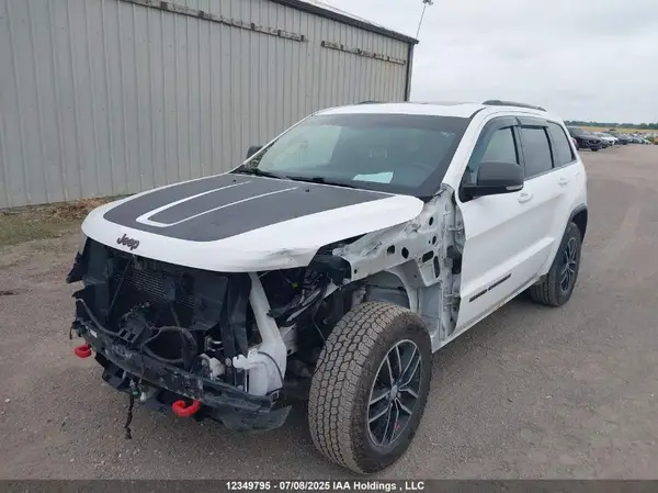 1C4RJFLG1JC149047 2018 JEEP GRAND CHEROKEE - Image 2