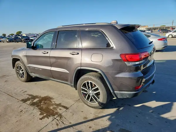 1C4RJFLG1JC406014 2018 JEEP GRAND CHEROKEE - Image 2
