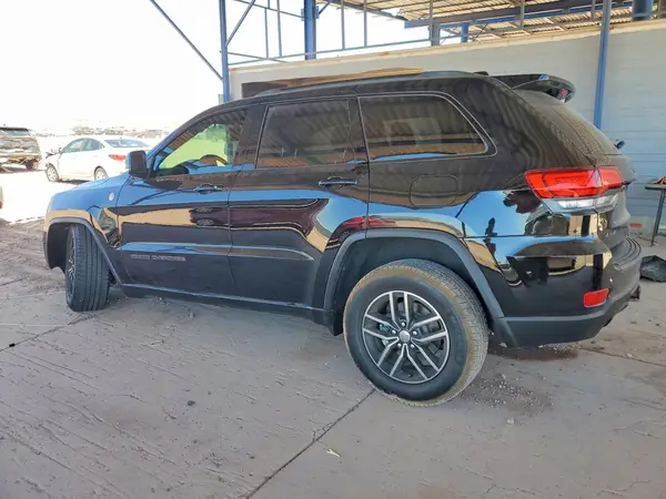 1C4RJFLG1JC478427 2018 JEEP GRAND CHEROKEE - Image 2