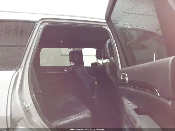 1C4RJFLG2HC612646 2017 JEEP GRAND CHEROKEE - Image 8