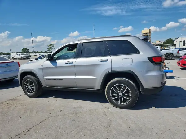 1C4RJFLG2HC615885 2017 JEEP GRAND CHEROKEE - Image 2