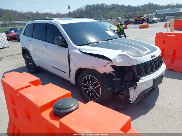 1C4RJFLG2JC418897 2018 JEEP GRAND CHEROKEE - Image 1