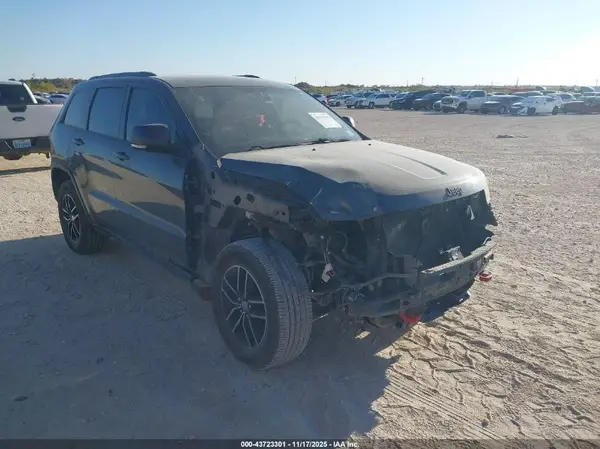 1C4RJFLG2JC422514 2018 JEEP GRAND CHEROKEE - Image 1