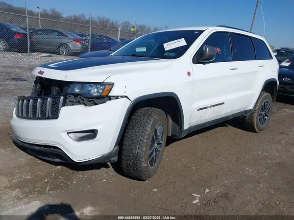 1C4RJFLG2JC446280 2018 JEEP GRAND CHEROKEE - Image 2