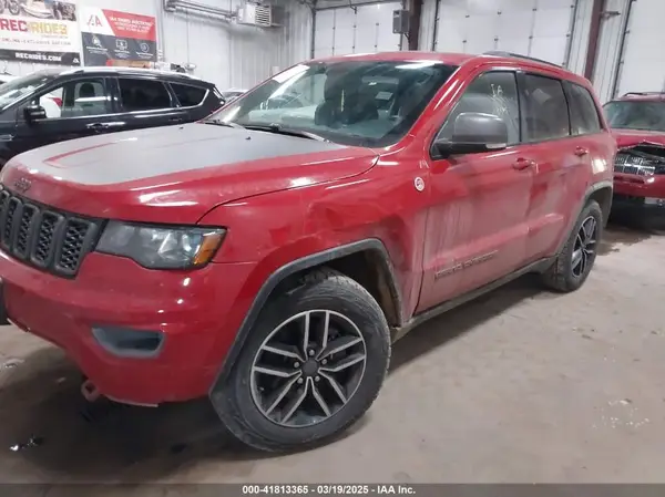 1C4RJFLG2KC539639 2019 JEEP GRAND CHEROKEE - Image 2