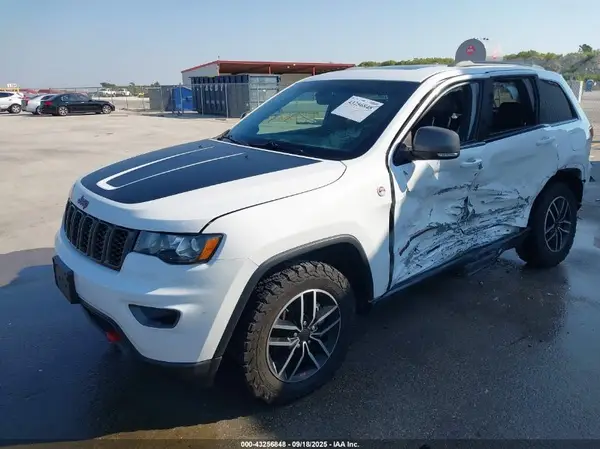 1C4RJFLG2LC137539 2020 JEEP GRAND CHEROKEE - Image 2