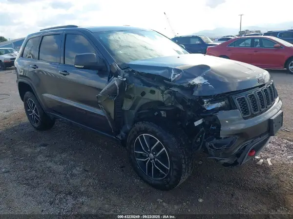 1C4RJFLG3HC612820 2017 JEEP GRAND CHEROKEE - Image 1