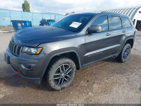 1C4RJFLG3HC612820 2017 JEEP GRAND CHEROKEE - Image 2