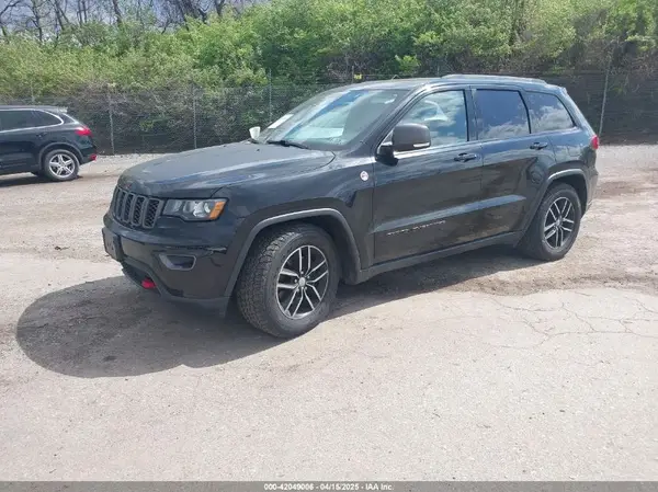 1C4RJFLG3HC674489 2017 JEEP GRAND CHEROKEE - Image 2