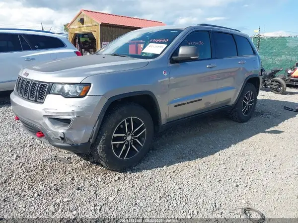 1C4RJFLG3HC767948 2017 JEEP GRAND CHEROKEE - Image 2