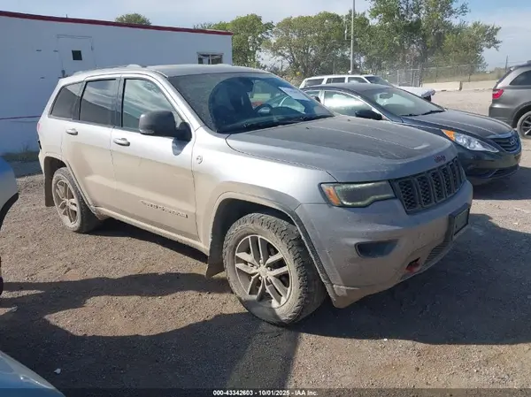 1C4RJFLG3JC390723 2018 JEEP GRAND CHEROKEE - Image 1