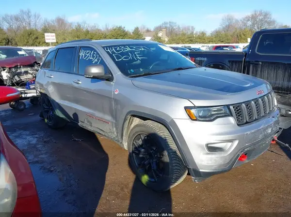 1C4RJFLG3JC458728 2018 JEEP GRAND CHEROKEE - Image 1