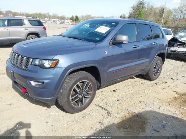 1C4RJFLG3KC700628 2019 JEEP GRAND CHEROKEE - Image 2