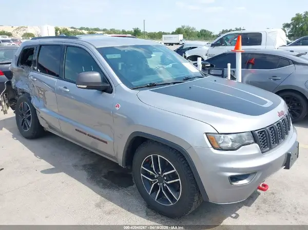 1C4RJFLG3KC771909 2019 JEEP GRAND CHEROKEE - Image 1