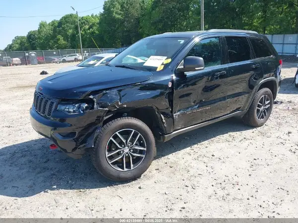 1C4RJFLG4HC940652 2017 JEEP GRAND CHEROKEE - Image 2