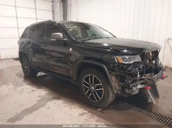 1C4RJFLG4JC105253 2018 JEEP GRAND CHEROKEE - Image 1
