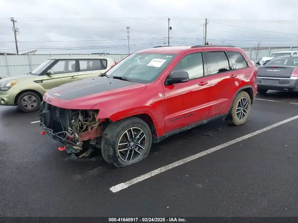 1C4RJFLG4JC142710 2018 JEEP GRAND CHEROKEE - Image 2