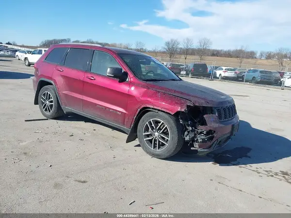1C4RJFLG4JC170636 2018 JEEP GRAND CHEROKEE - Image 1
