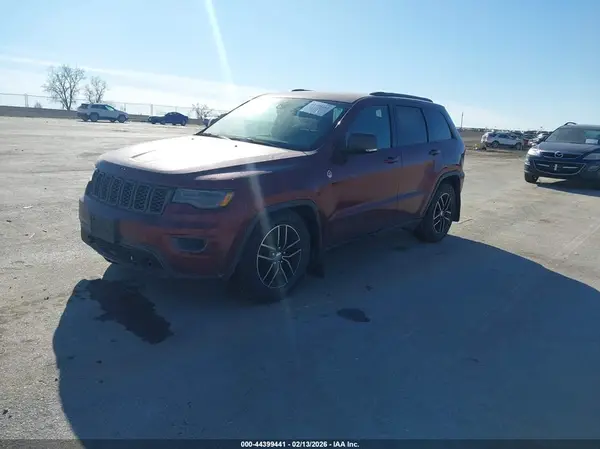 1C4RJFLG4JC170636 2018 JEEP GRAND CHEROKEE - Image 2