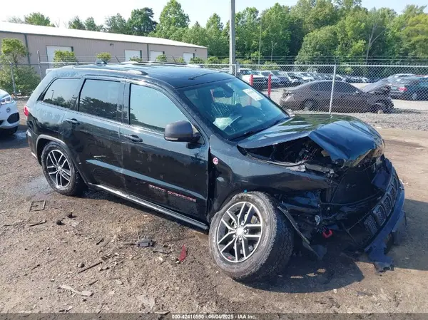 1C4RJFLG4JC241057 2018 JEEP GRAND CHEROKEE - Image 1