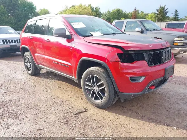 1C4RJFLG5HC670587 2017 JEEP GRAND CHEROKEE - Image 1