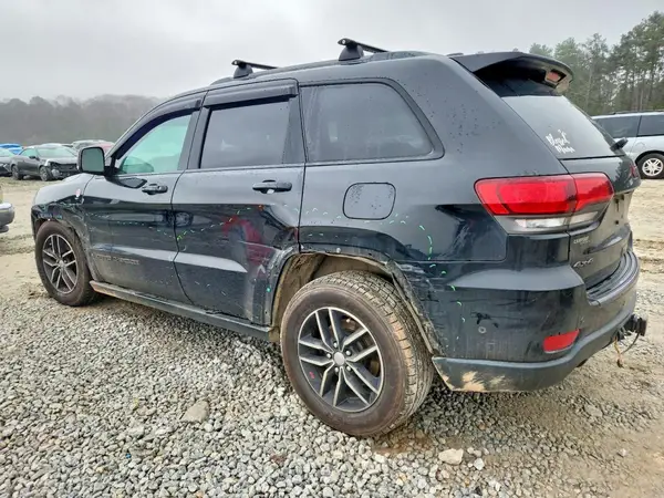 1C4RJFLG5JC221349 2018 JEEP GRAND CHEROKEE - Image 2