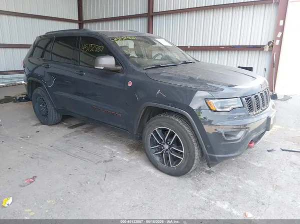 1C4RJFLG5JC268588 2018 JEEP GRAND CHEROKEE - Image 1