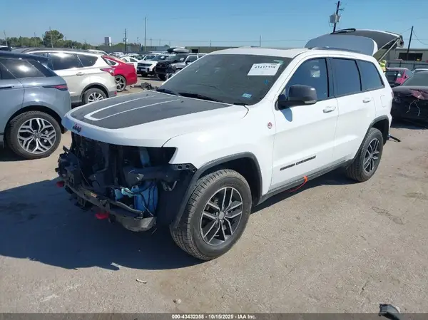 1C4RJFLG5JC457760 2018 JEEP GRAND CHEROKEE - Image 2