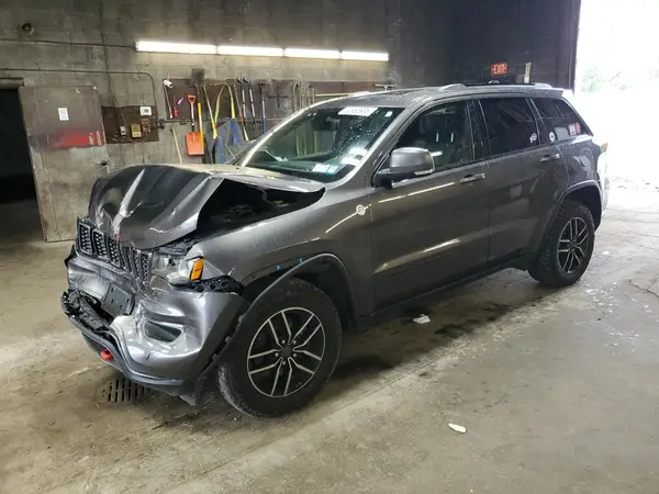 1C4RJFLG5JC504494 2018 JEEP GRAND CHEROKEE - Image 1