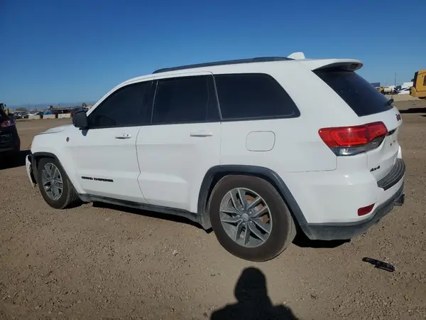 1C4RJFLG6HC605067 2017 JEEP GRAND CHEROKEE - Image 2