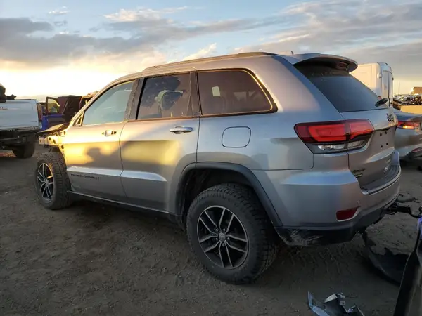 1C4RJFLG6HC615713 2017 JEEP GRAND CHEROKEE - Image 2