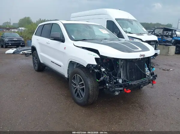 1C4RJFLG6JC336932 2018 JEEP GRAND CHEROKEE - Image 1